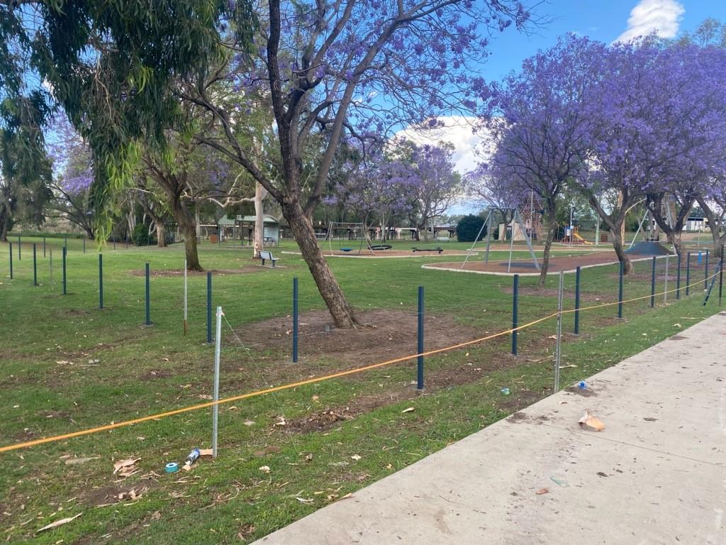 new fence being installed at Sandhurst Street park in goondiwindi